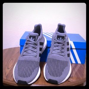 Don’t fit me  and are in good condition